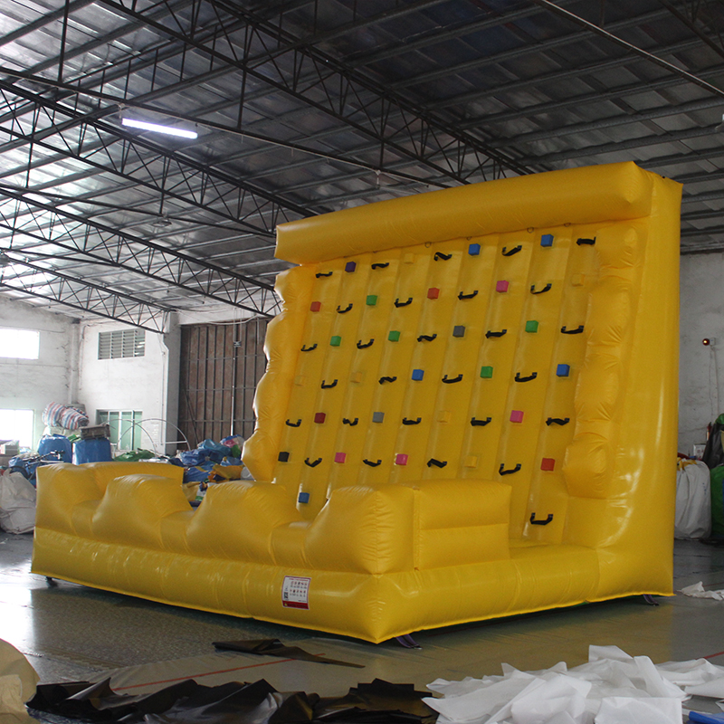 Outdoor Inflatable Sport Game  - مراجعة Kids Outdoor Climbing Wall وسعره