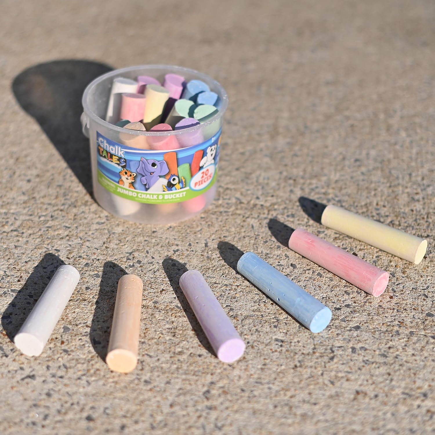 Sidewalk Chalk Set for Kids wi - مراجعة Kids Outdoor Chalkboard وسعره