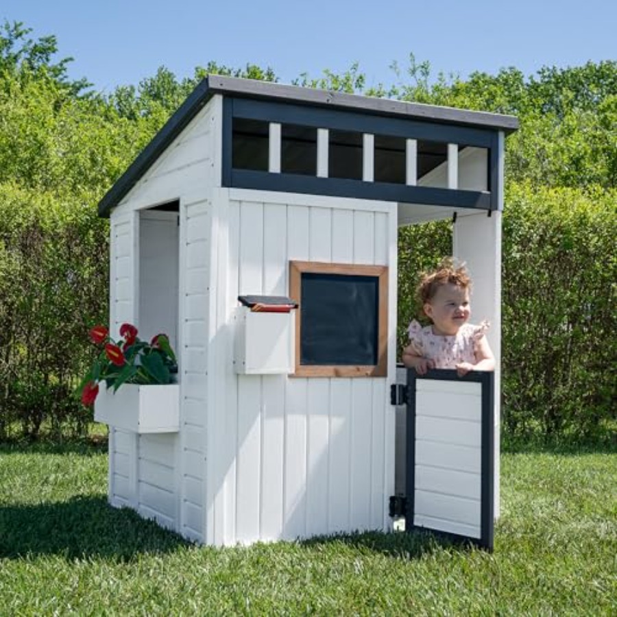 Outdoor kids playhouse for ima - مراجعة Kids Outdoor Chalkboard وسعره