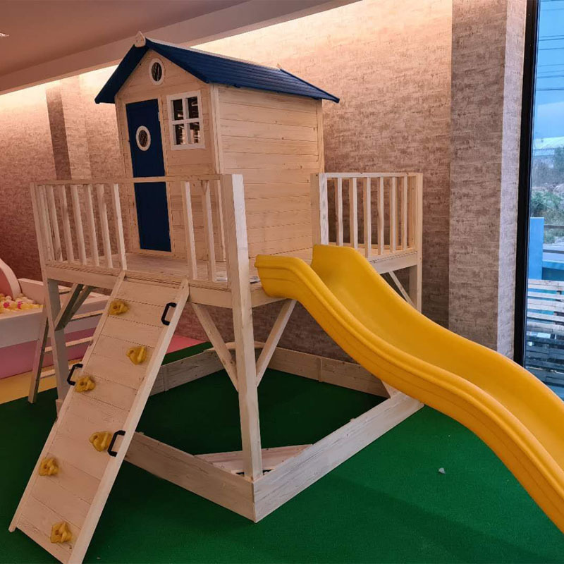 Kids log , large play house, t - مراجعة Kids Outdoor Treehouse وسعره