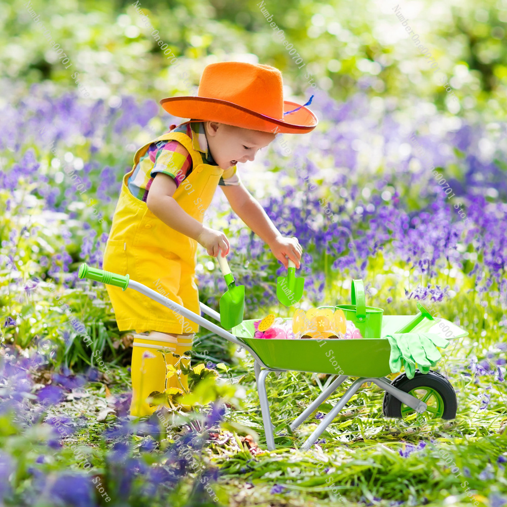 Kids Outdoor Wheelbarrow, Gree - مراجعة Kids Outdoor Garden Set وسعره