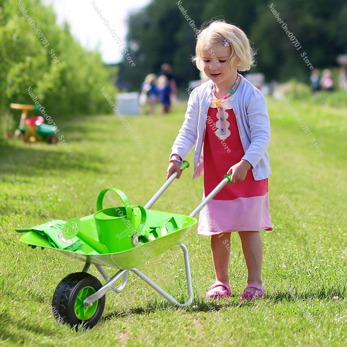 Kids Outdoor Wheelbarrow, Gree - مراجعة Kids Outdoor Garden Set وسعره